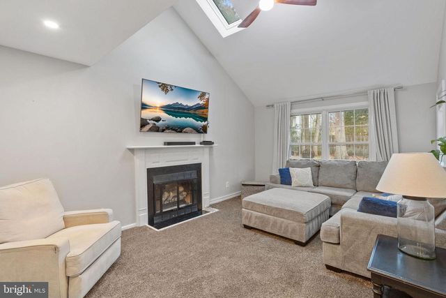 36 WHITECHAPEL DR, Mount Laurel, NJ 08054