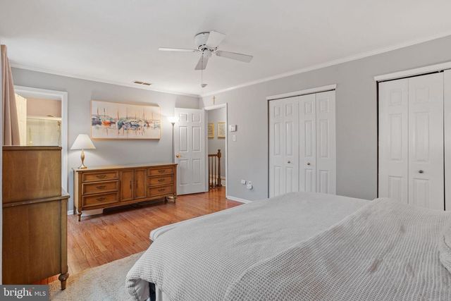 36 WHITECHAPEL DR, Mount Laurel, NJ 08054