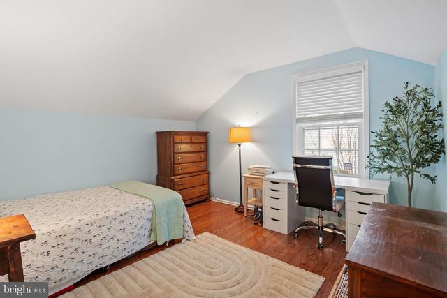 36 WHITECHAPEL DR, Mount Laurel, NJ 08054