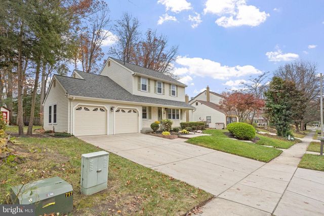 36 WHITECHAPEL DR, Mount Laurel, NJ 08054