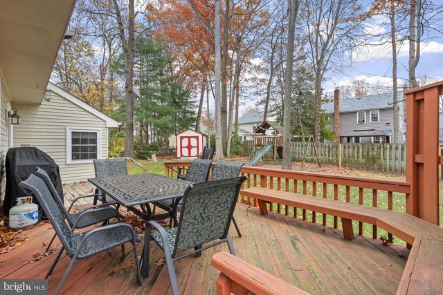 36 WHITECHAPEL DR, Mount Laurel, NJ 08054