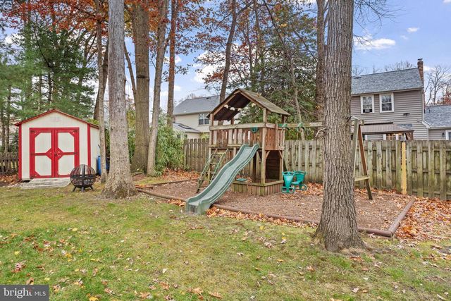 36 WHITECHAPEL DR, Mount Laurel, NJ 08054