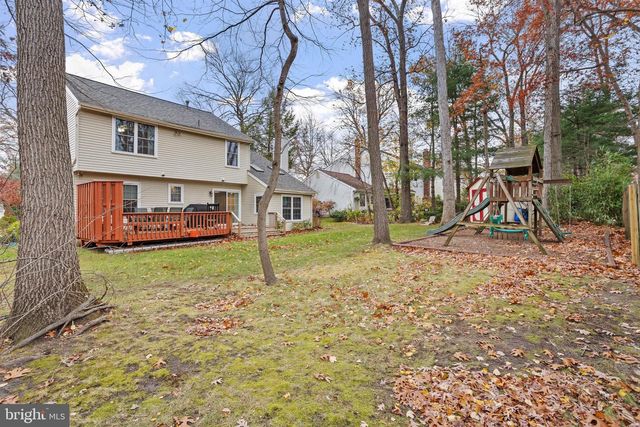 36 WHITECHAPEL DR, Mount Laurel, NJ 08054