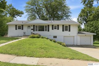 1251 Bellaire Boulevard, Bellevue, NE 68005