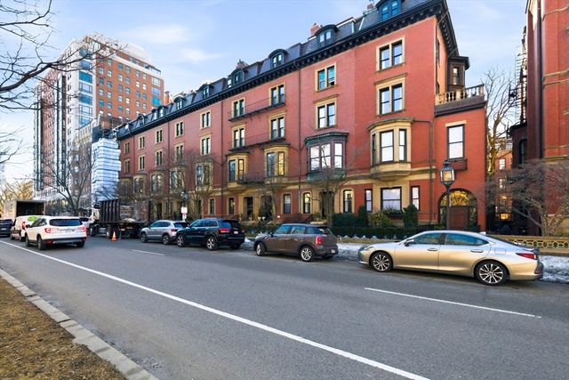 34 Commonwealth Ave 4, Boston, MA 02116