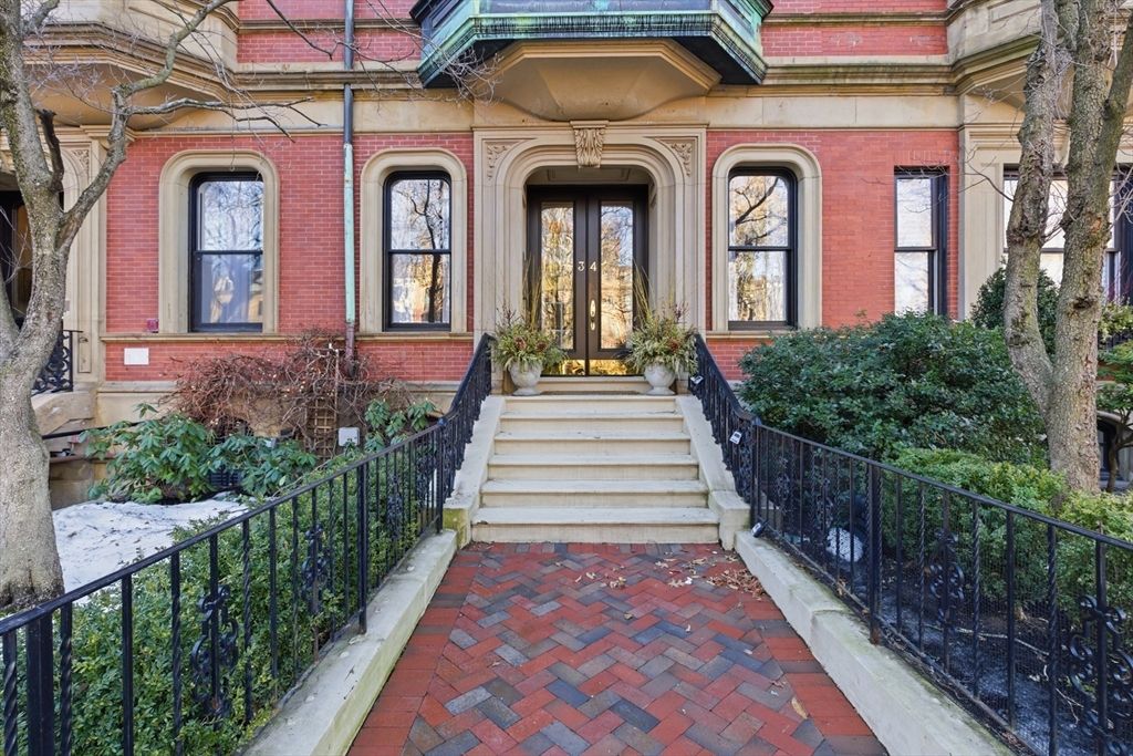 34 Commonwealth Ave 4, Boston, MA 02116