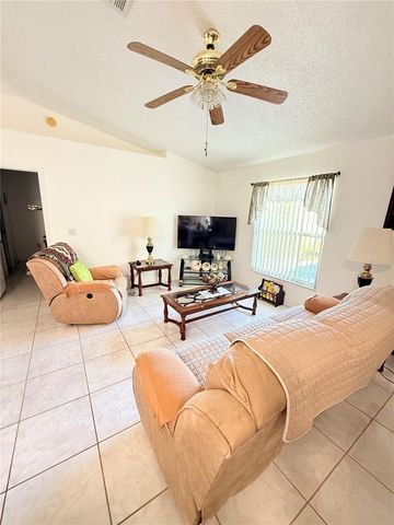 302 MIAMI PLACE, Kissimmee, FL 34759
