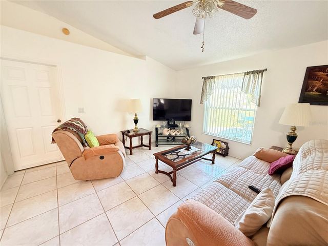 302 MIAMI PLACE, Kissimmee, FL 34759