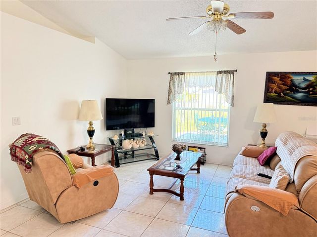 302 MIAMI PLACE, Kissimmee, FL 34759