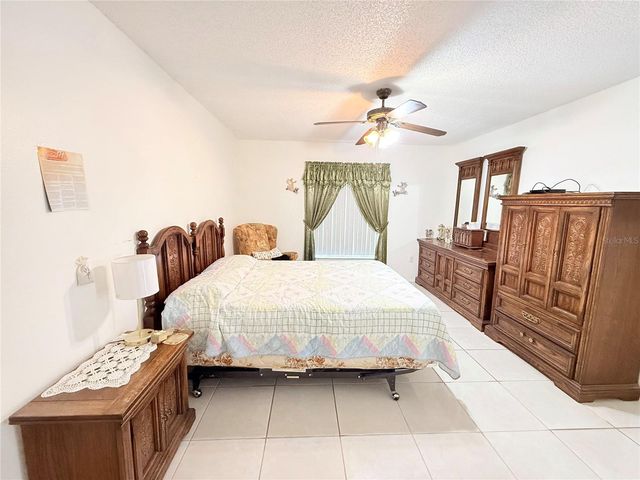 302 MIAMI PLACE, Kissimmee, FL 34759