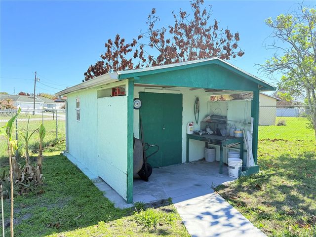 302 MIAMI PLACE, Kissimmee, FL 34759