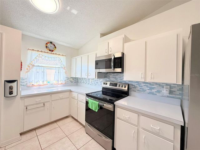 302 MIAMI PLACE, Kissimmee, FL 34759