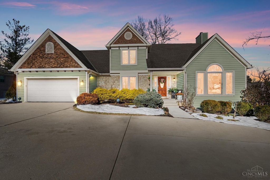 330 Whispering Pines Drive, Loveland, OH 45140