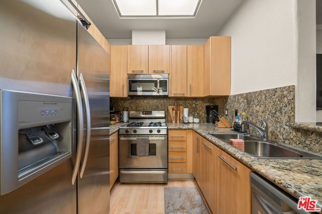 7037 La Tijera Boulevard C101, Los Angeles, CA 90045