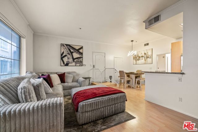 7037 La Tijera Boulevard C101, Los Angeles, CA 90045