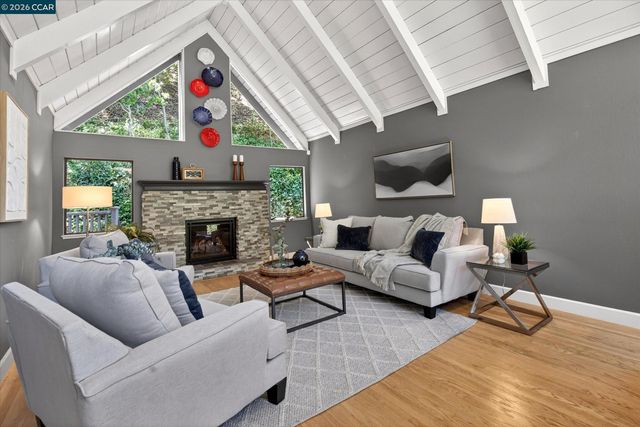 499 Silverado Dr, Lafayette, CA 94549