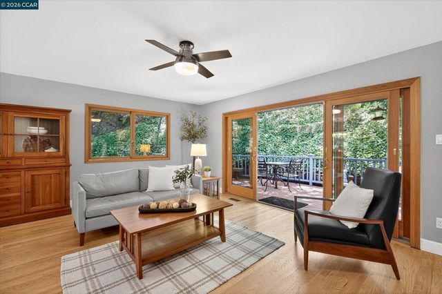 499 Silverado Dr, Lafayette, CA 94549