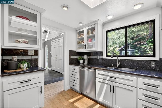 499 Silverado Dr, Lafayette, CA 94549
