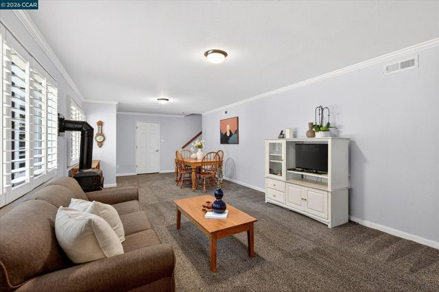 499 Silverado Dr, Lafayette, CA 94549