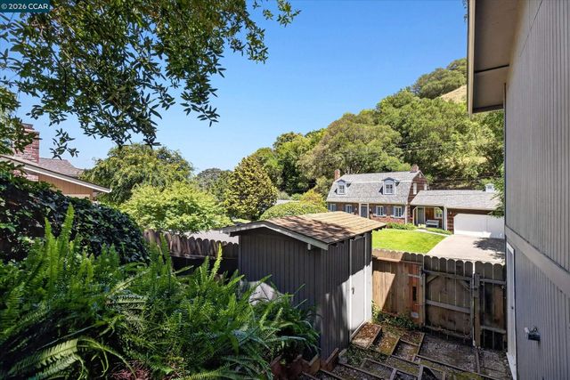 499 Silverado Dr, Lafayette, CA 94549