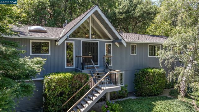 499 Silverado Dr, Lafayette, CA 94549