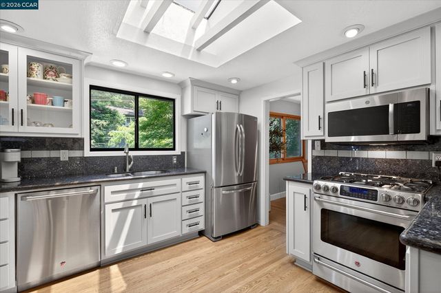 499 Silverado Dr, Lafayette, CA 94549
