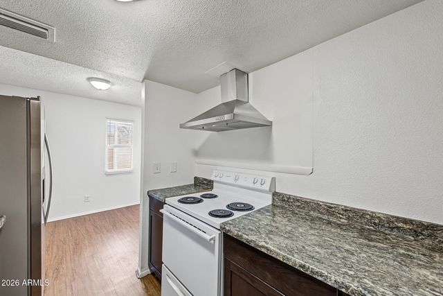 4701 E PUEBLO Avenue, Phoenix, AZ 85040