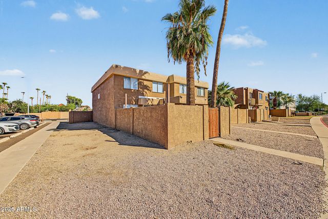 4701 E PUEBLO Avenue, Phoenix, AZ 85040