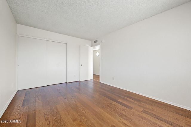4701 E PUEBLO Avenue, Phoenix, AZ 85040