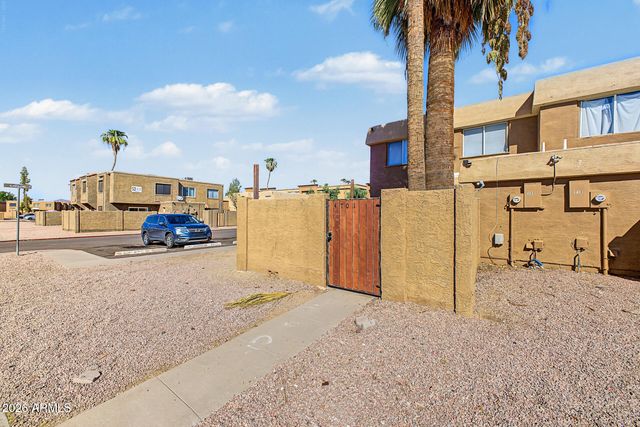 4701 E PUEBLO Avenue, Phoenix, AZ 85040