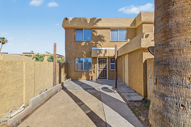 4701 E PUEBLO Avenue, Phoenix, AZ 85040
