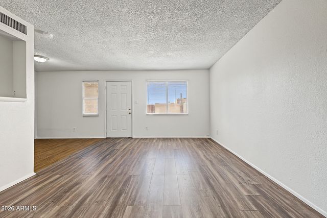 4701 E PUEBLO Avenue, Phoenix, AZ 85040