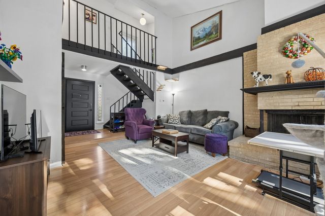 2958 Country Place Circle, Carrollton, TX 75006