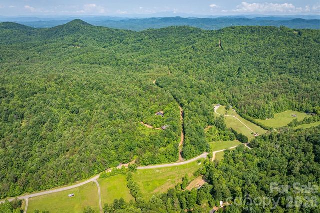 1533 Mcrary Creek Road, Lenoir, NC 28645