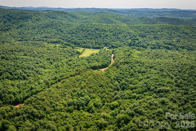 1533 Mcrary Creek Road, Lenoir, NC 28645