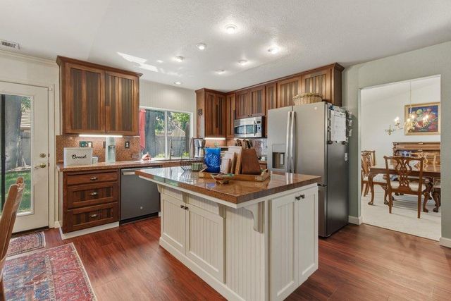 2181 Burlwood Drive, Hollister, CA 95023