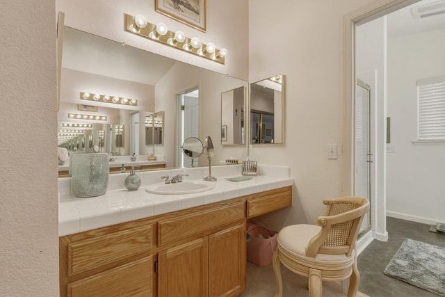2181 Burlwood Drive, Hollister, CA 95023