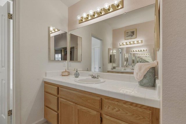 2181 Burlwood Drive, Hollister, CA 95023