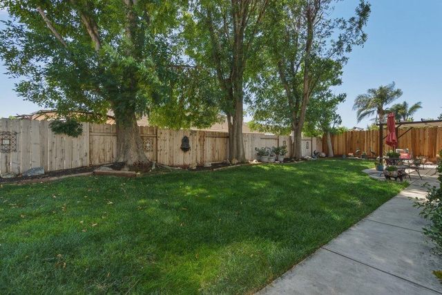 2181 Burlwood Drive, Hollister, CA 95023