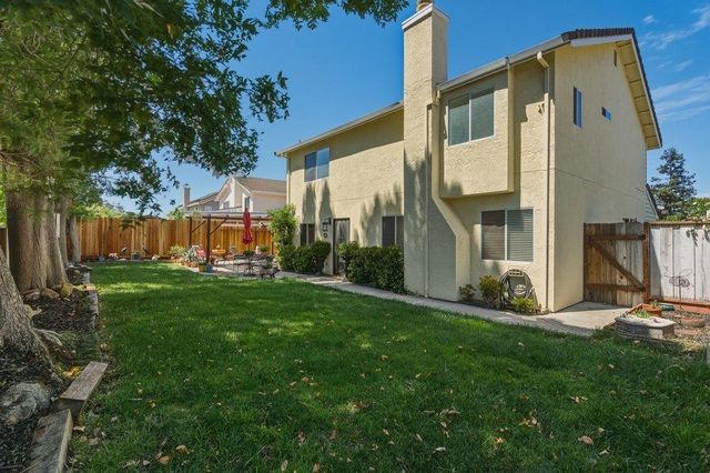2181 Burlwood Drive, Hollister, CA 95023