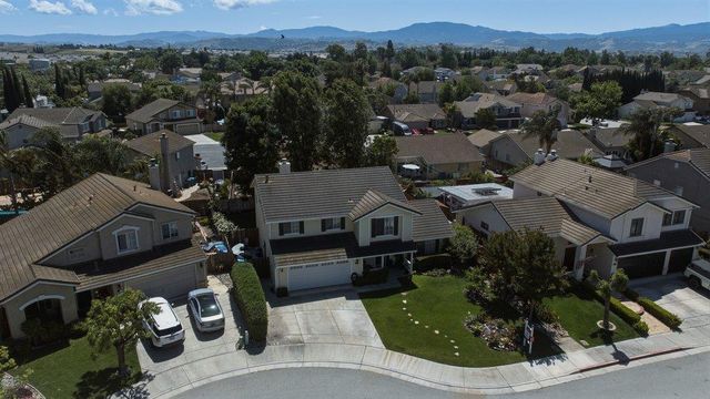 2181 Burlwood Drive, Hollister, CA 95023