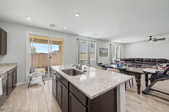 2667 E BLUFF SPRING Avenue, Apache Junction, AZ 85119
