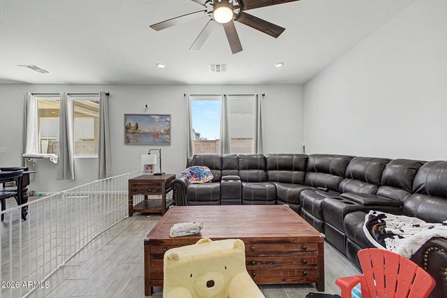 2667 E BLUFF SPRING Avenue, Apache Junction, AZ 85119