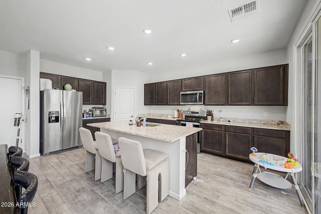 2667 E BLUFF SPRING Avenue, Apache Junction, AZ 85119