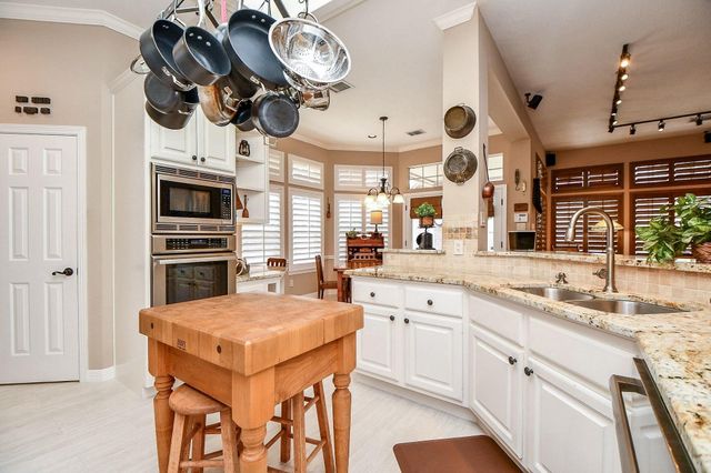 906 Mahogany Run Drive, Katy, TX 77494