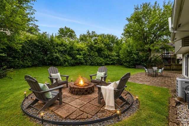 716 Dorchester Drive, Bolingbrook, IL 60440
