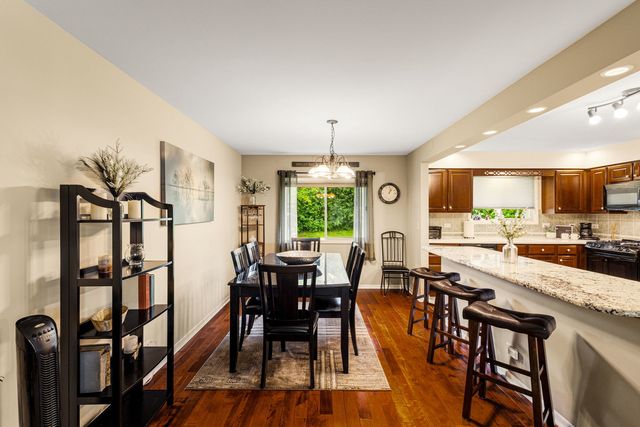 716 Dorchester Drive, Bolingbrook, IL 60440