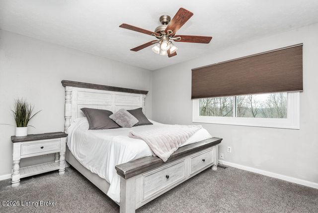 9208 Foxtail Ct, Crestwood, KY 40014