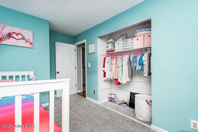 9208 Foxtail Ct, Crestwood, KY 40014