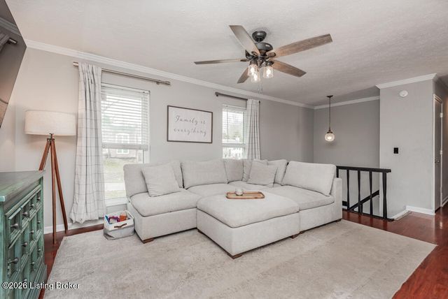 9208 Foxtail Ct, Crestwood, KY 40014